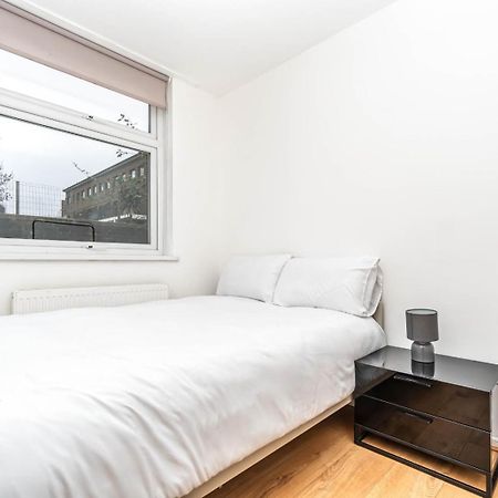 Bright Guest House In Hackney Λονδίνο Εξωτερικό φωτογραφία