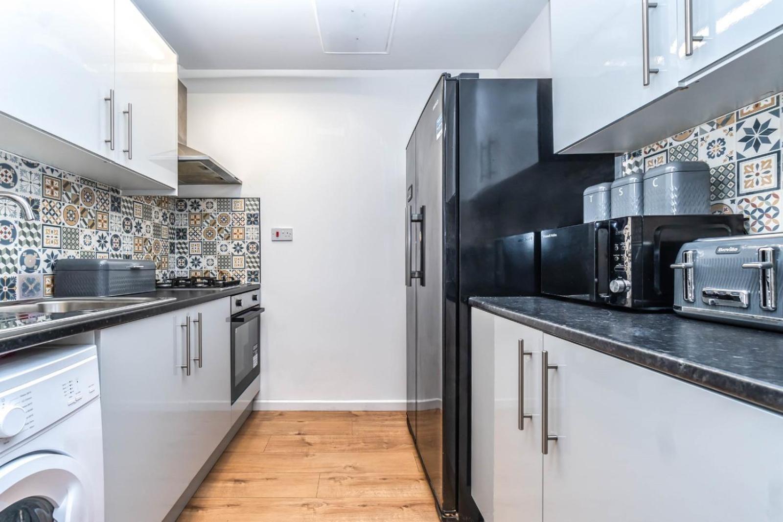 Bright Guest House In Hackney Λονδίνο Εξωτερικό φωτογραφία